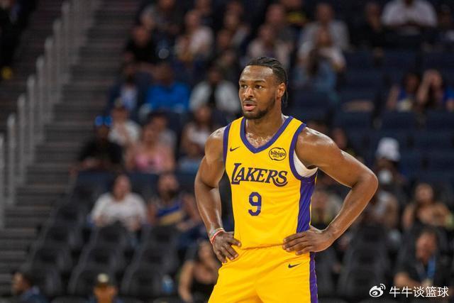 年仅28岁，昔日榜眼朗佐鲍尔是否还能重返NBA？